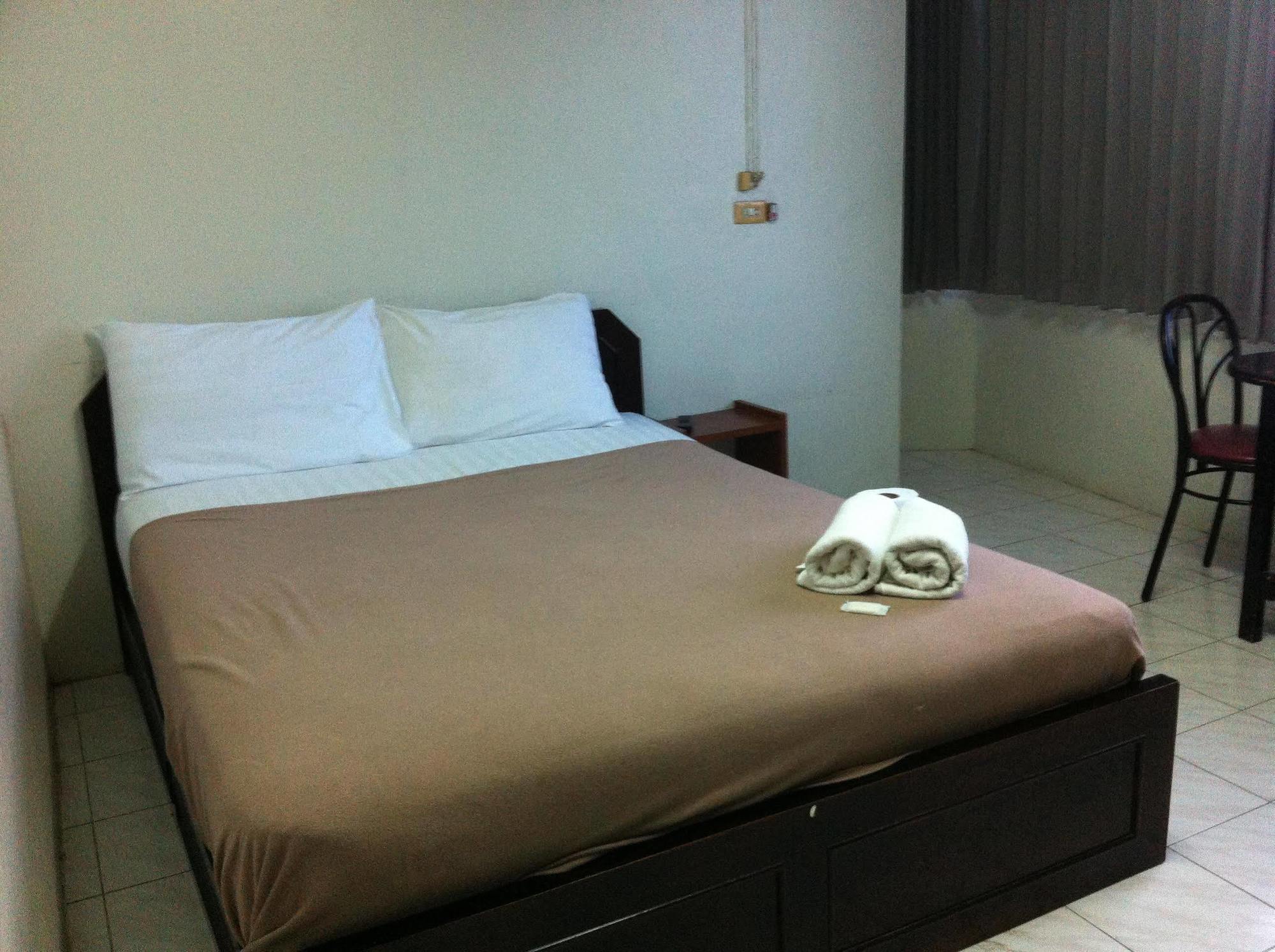 Diamond Mansion & Guesthouse Surat Thani Exteriér fotografie